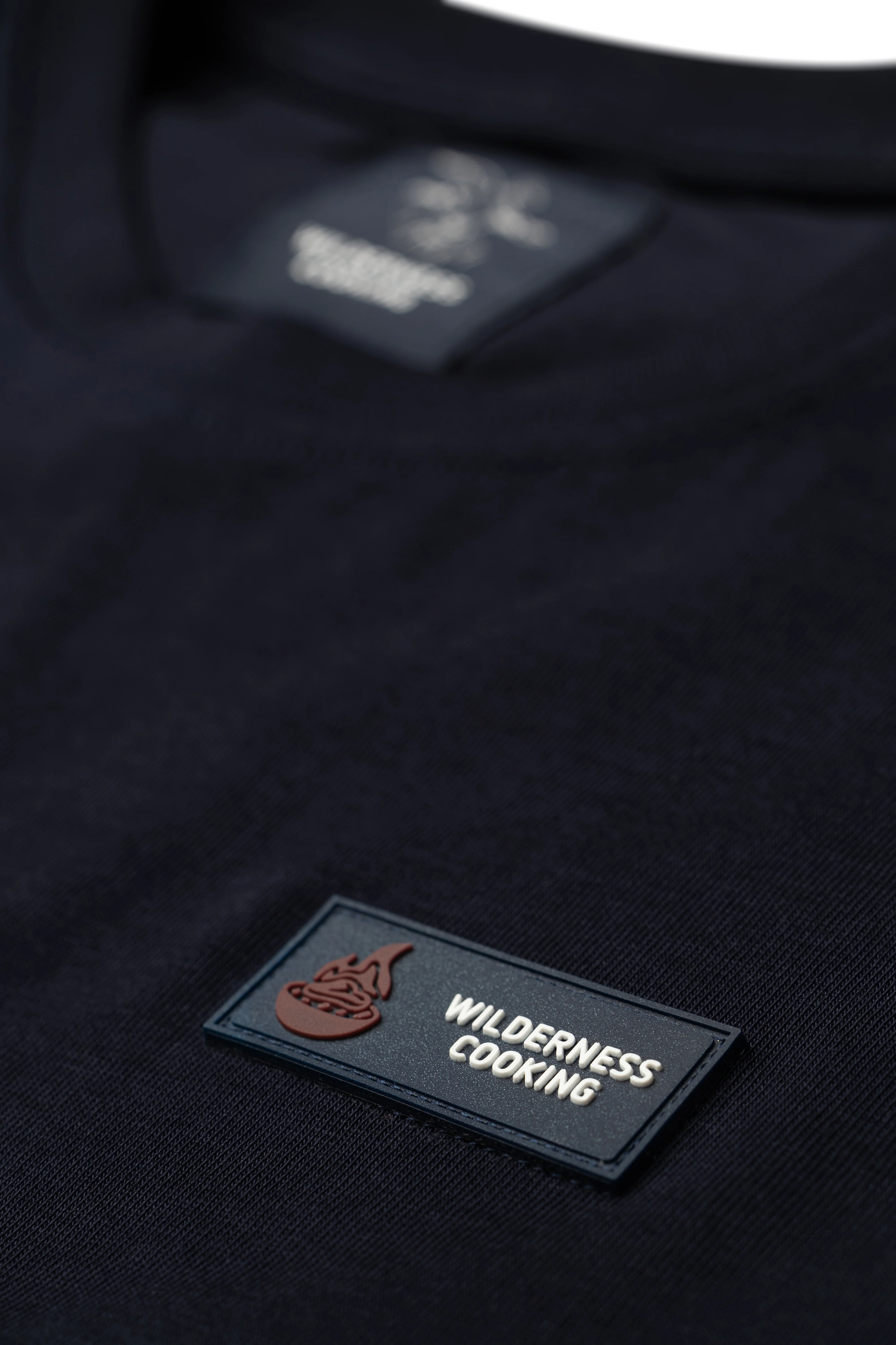 Patch Duo-Colors Logo Wilderness Cooking Navy Blue T-Shirt - Image 4